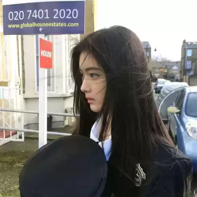 闻皎月